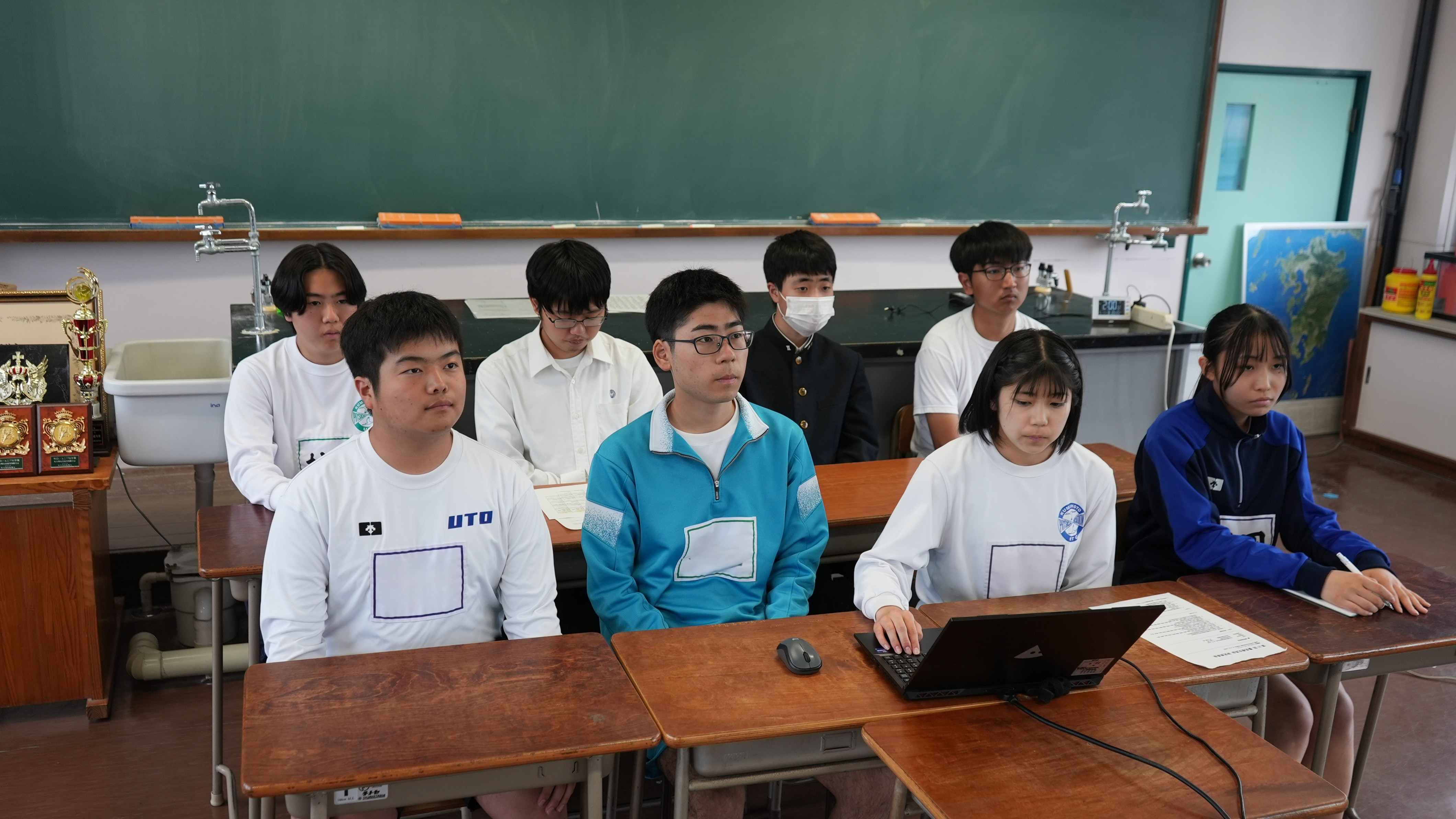 DSC01110　発表の様子_-_コピー.JPG